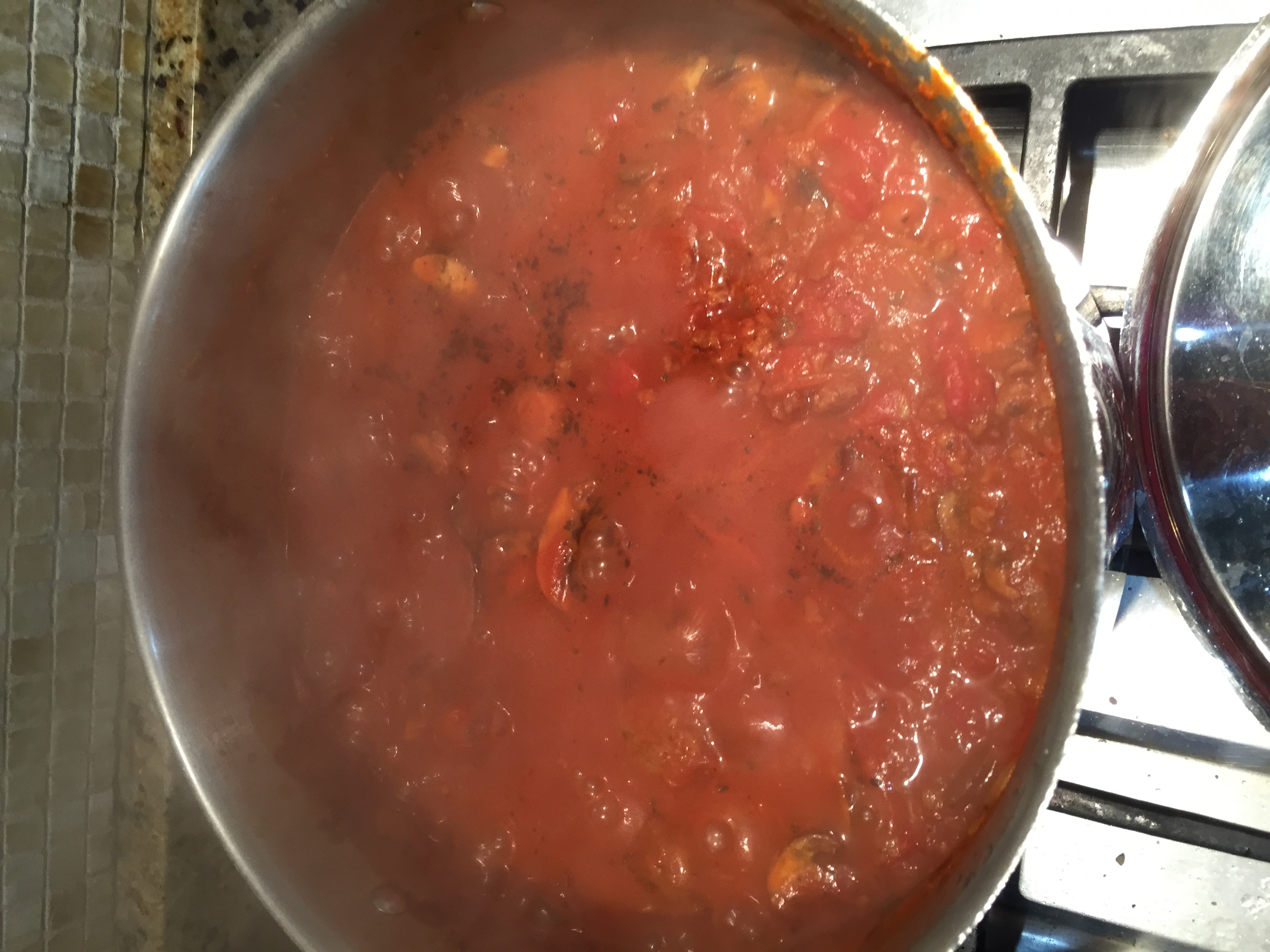 Family Spaghetti Sauce Recipe (#Vegan, of course)